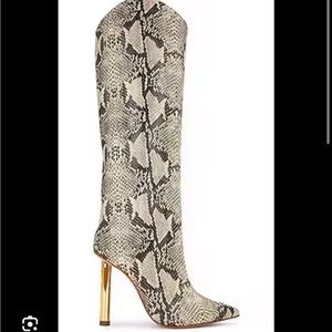 SCHUTZ snake skin boots!